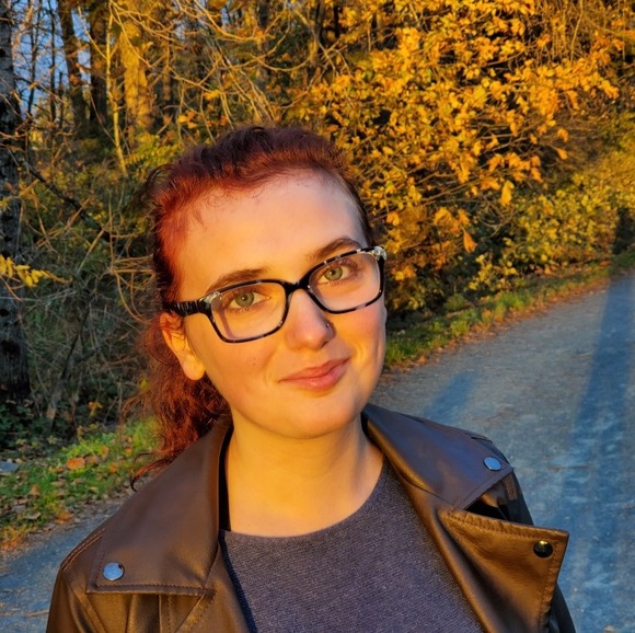 Meet your Posher, Jenna - Picture 1 of 1